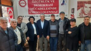 Cumhuriyet Halk Partisi Karabağlar Belediye Başkan Aday Adayı Bedri Serter,