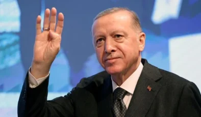 Cumhurbaşkanı Erdoğan gençlerle bir araya geldi: ‘Sizlerle yapacağımız daha çok iş var’