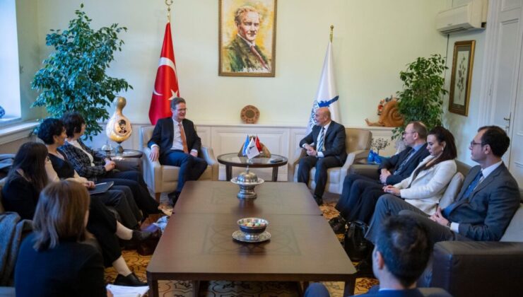 AB Türkiye Delegasyonu Başkanı Meyer-Landrut’tan Başkan Soyer’e ziyaret