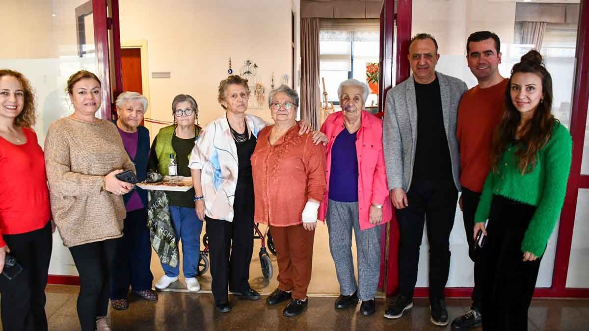 İzmir Büyükşehir Belediye Başkanı Tunç Soyer’in büyüklerimize vefa anlayışı doğrultusunda