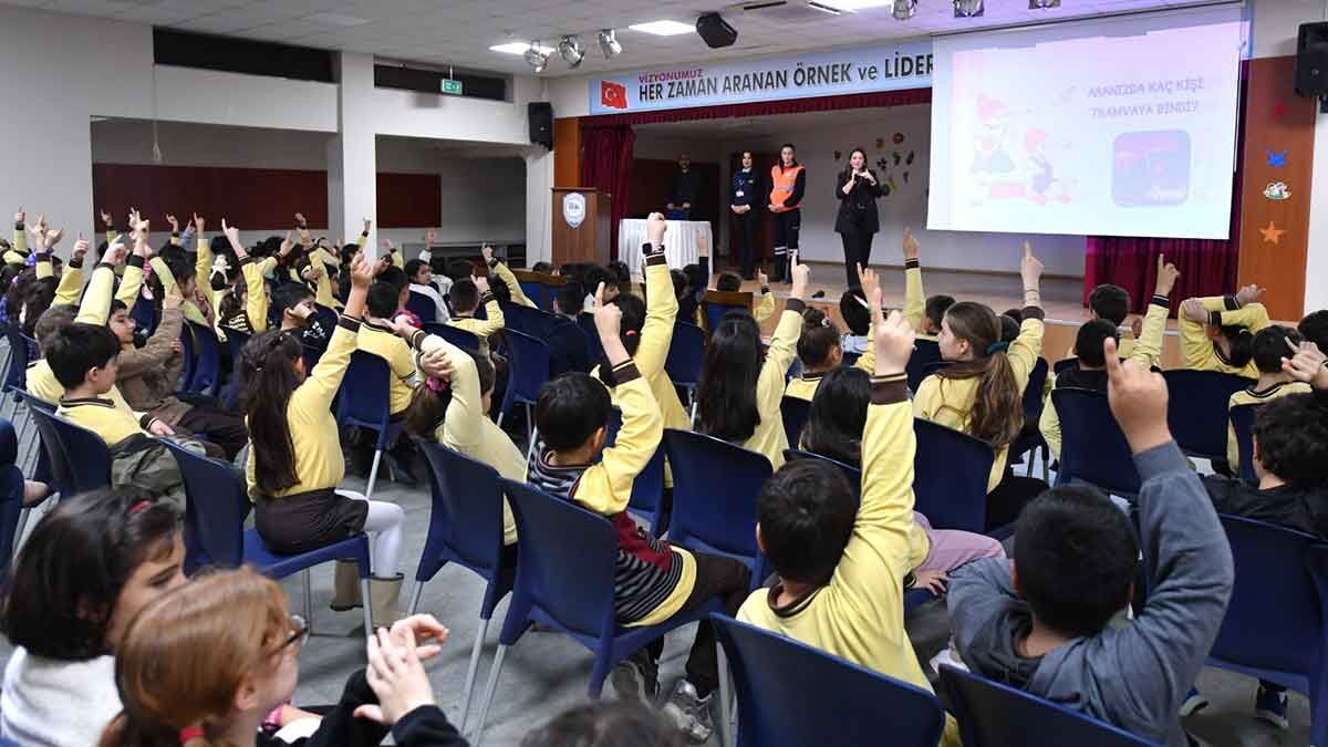 İzmir Büyükşehir Belediyesi, 27 Ocak’ta hizmete açtığı, günde 30 bini