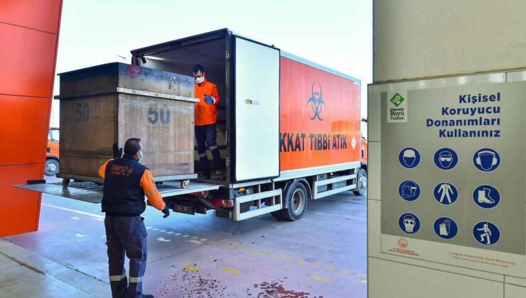 İzmir’de 4 yılda 30 bin tonun üzerinde tıbbi atık evsel atığa dönüştürüldü