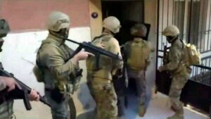 İzmir Cumhuriyet Başsavcılığı Terör Suçları Soruşturma Bürosu tarafından, FETÖ/PDY silahlı