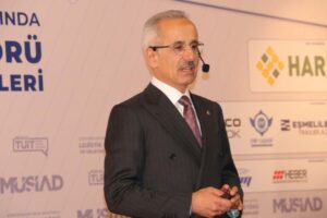 Ulaştırma ve Altyapı Bakanı Abdulkadir Uraloğlu, ‘Sürdürülebilirlik Odağında Lojistik Sektörü