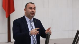 CHP İzmir Milletvekili Ednan Arslan, iktidarın CHP’li belediyelerin başarısını kıskandığını