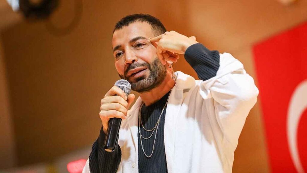 Buca Belediyesi’nden Sevgililer Günü’ne özel gösteri