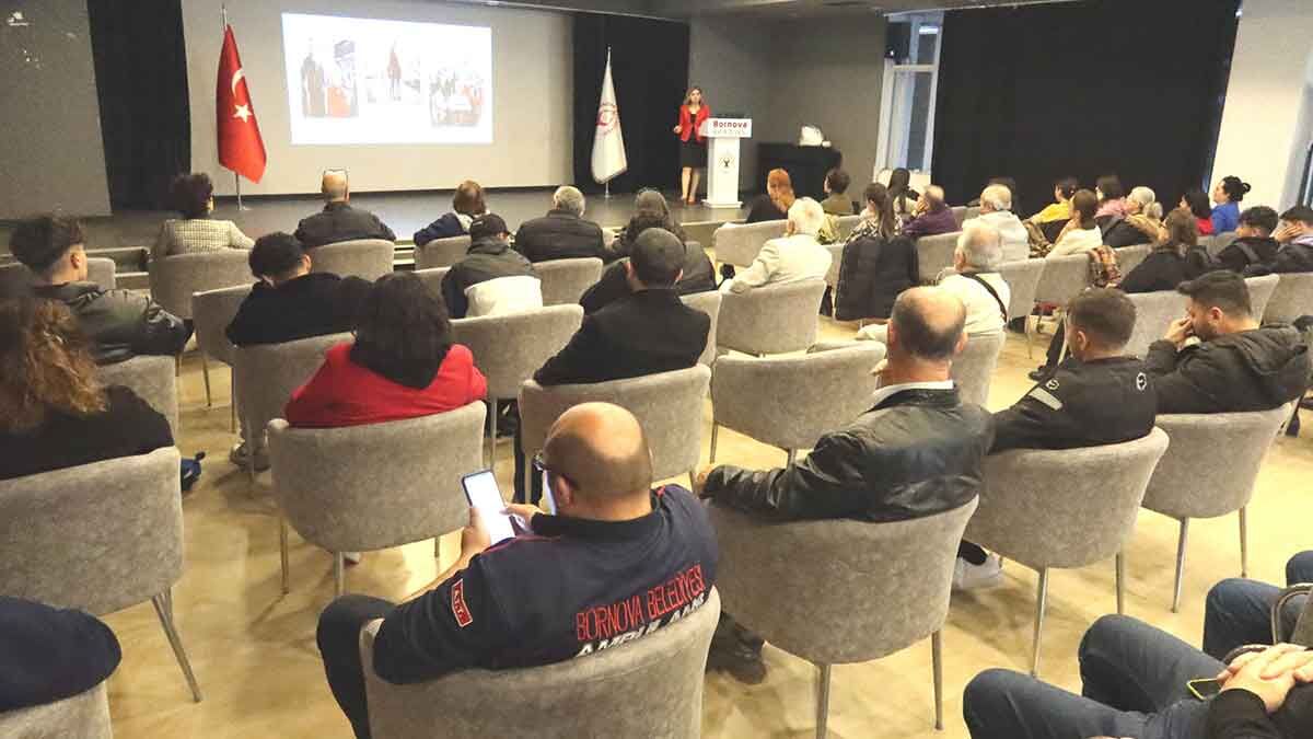 İnsan bağışıklık sistemini çökerten Human Immune Deficiency Virus (HIV) mikroorganizması
