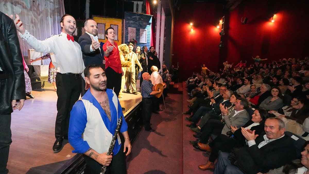 Gaziemir Kadın Derneği, Gaziemir Belediyesi’nin Sosyal Market Projesi’ne destek sağlamak