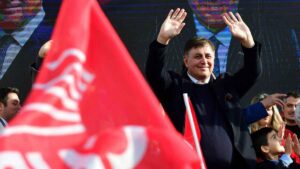 Yaklaşan yerel seçimler öncesinde çalışmalarına ve ziyaretlerine devam CHP İzmir