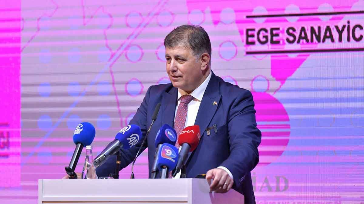 Programda konuşan ve projelerini anlatan Cemil Tugay, yeni nesil belediyeciliği