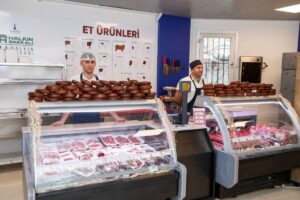 İzmir Büyükşehir Belediye Başkanı Tunç Soyer’in kurduğu, enflasyona karşı yurttaşın
