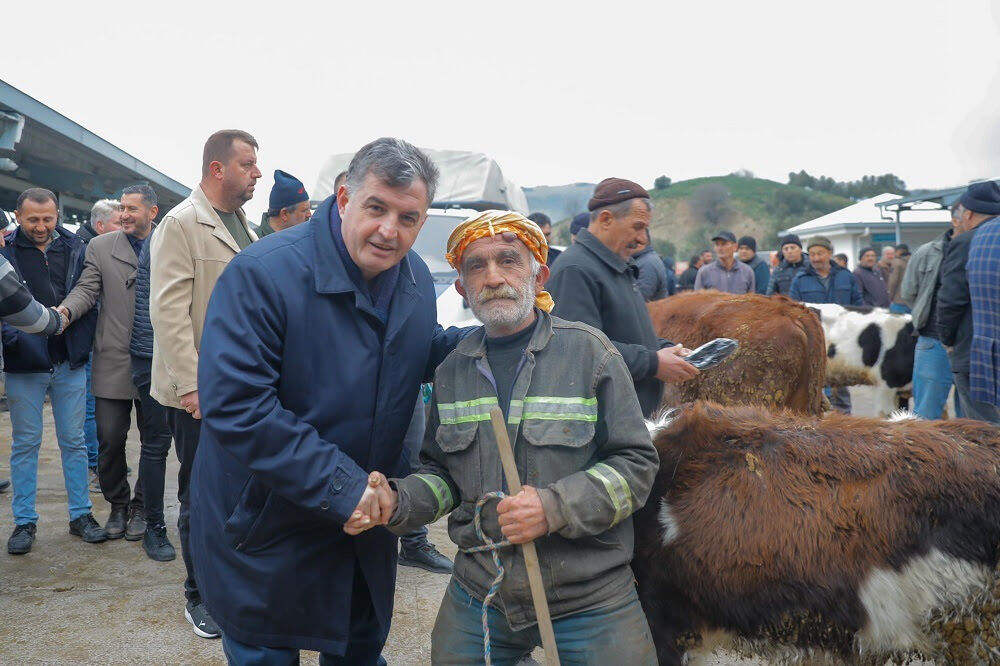 AK Parti Bergama Adayı Sadık Doğruer: ‘Hayvancılıkta marka olacağız’