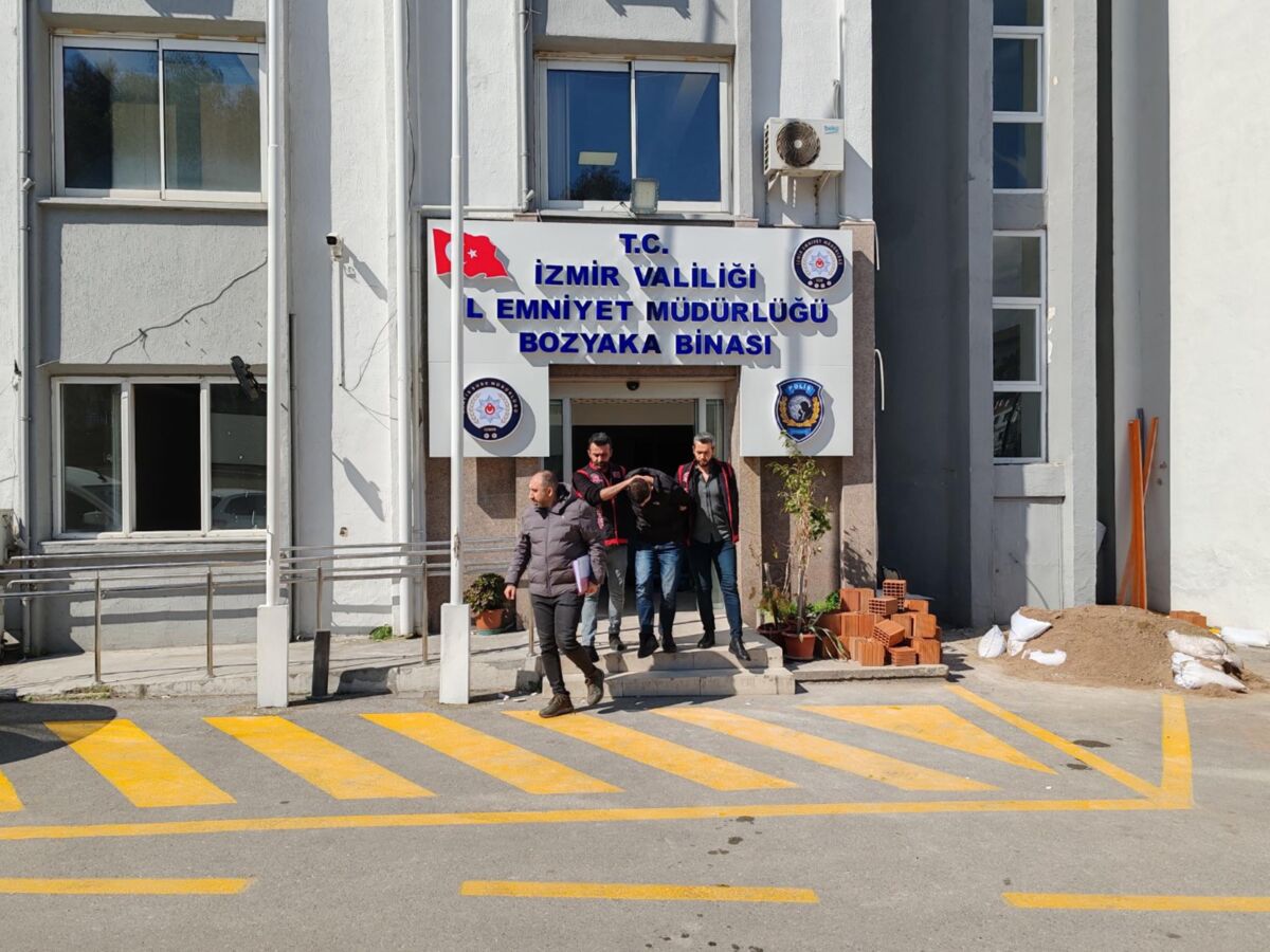 İzmir’de tartıştığı üniversite öğrencisi Nebi Özdemir’i (22) bıçaklayarak öldüren şüpheli
