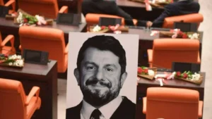 Anayasa Mahkemesi (AYM), bugünkü Genel Kurul toplantısında CHP’nin başvurusu ve