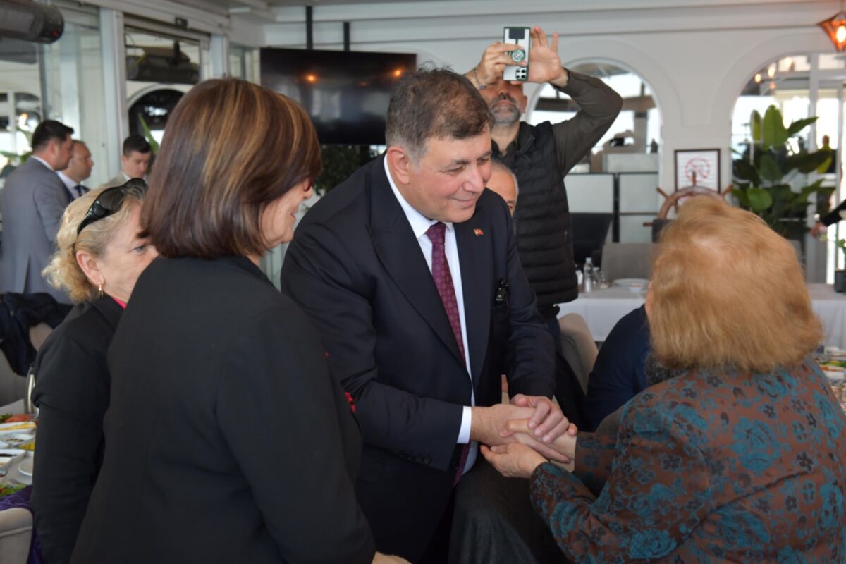 Cumhuriyet Halk Partisi (CHP) İzmir Büyükşehir Belediye Başkan Adayı Dr.