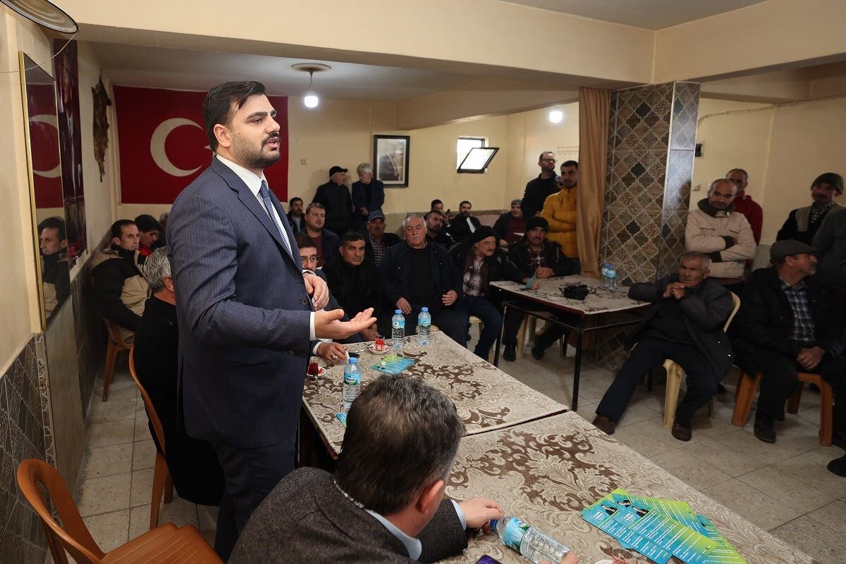 AK Parti Gençlik Kolları Genel Başkanı ve İzmir Milletvekili Eyyüp