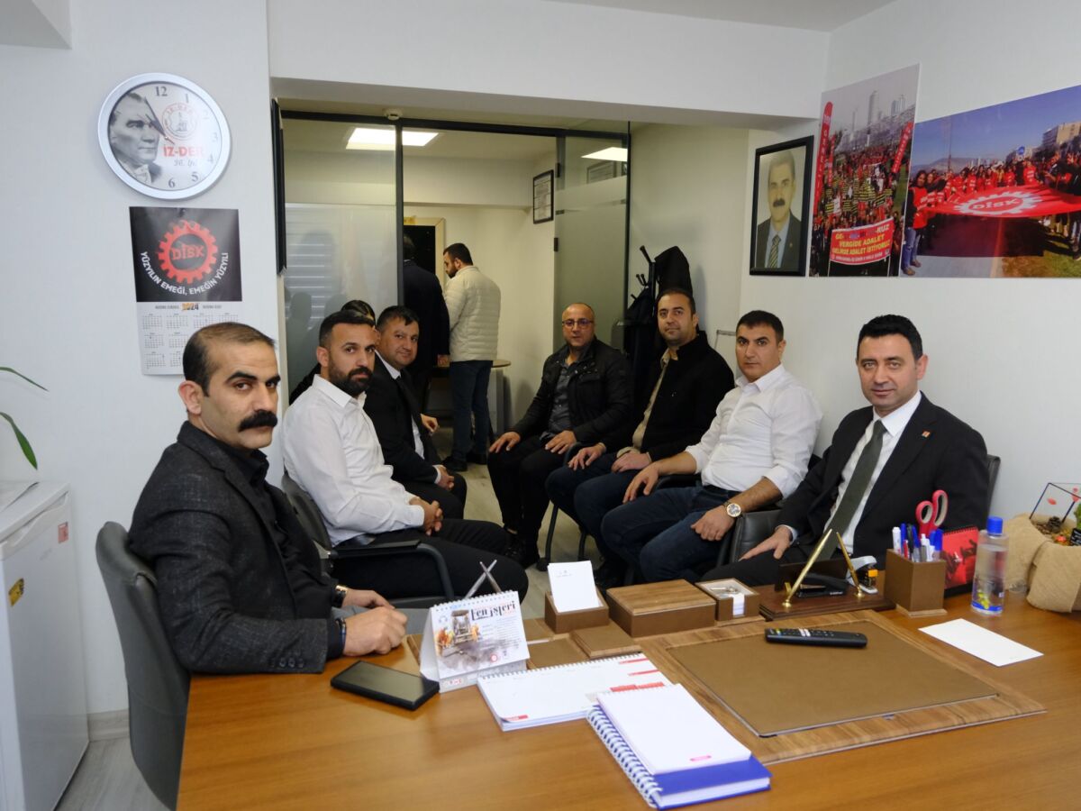 CHP’nin Bayraklı Belediye Başkan Adayı İrfan Önal, DİSK’iziyaret etti. Buluşmada