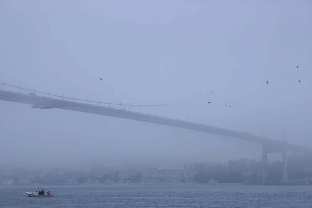 İstanbul'da deniz ve hava ulaşımına sis engeli