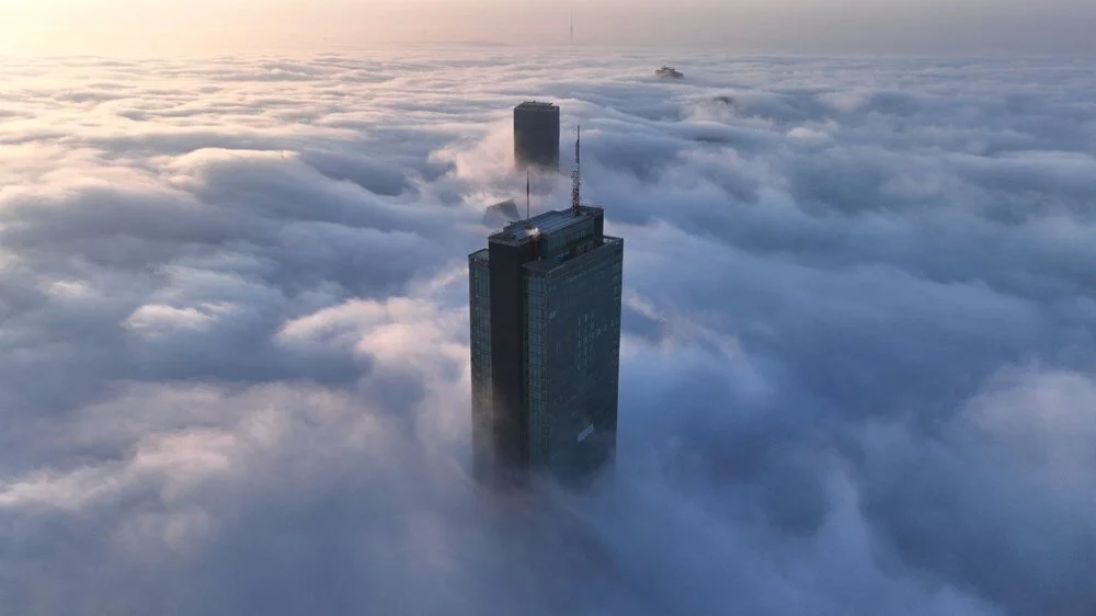 Erken saatlerde başlayan sis, İstanbul’un çeşitli bölgelerinde hava ve deniz