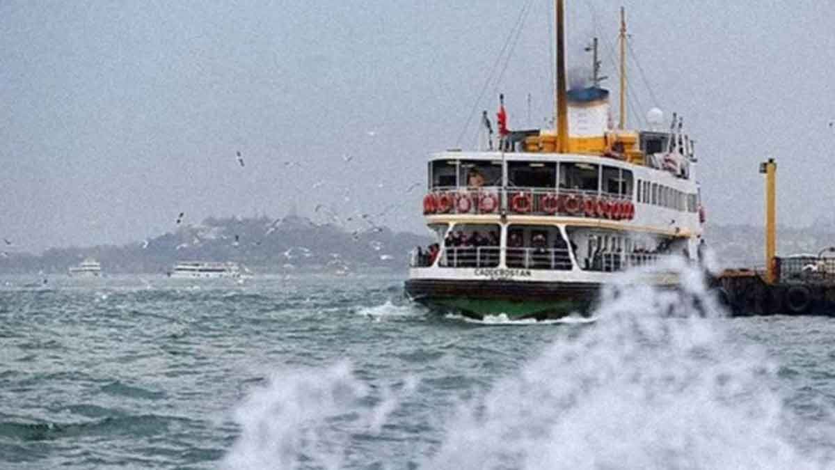 İstanbul’da vapur seferlerine fırtına engeli Şehir Hatları AŞ’nin resmi internet sitesinden yapılan açıklamada, uygun olmayan