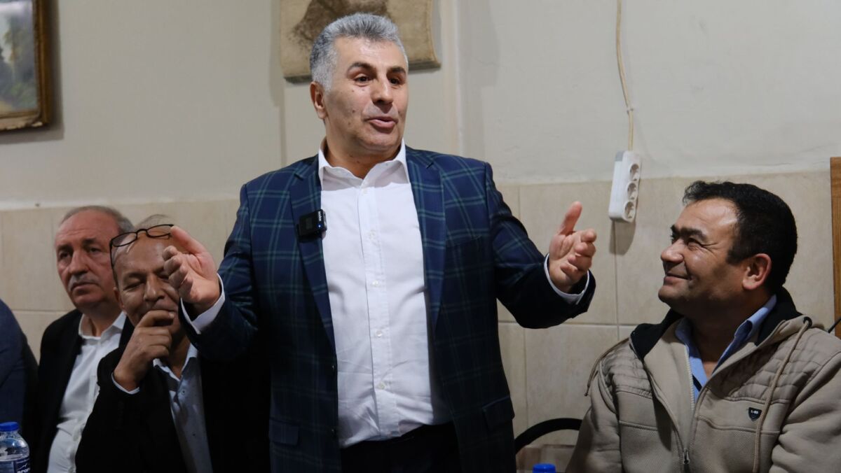 AK Parti Karabağlar Belediye Başkan Adayı Mehmet Sadık Tunç, ilçedeki