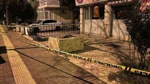Olay, dün saat 23.30 sıralarında, Berrin Taşan Sokak’taki bir matbaanın