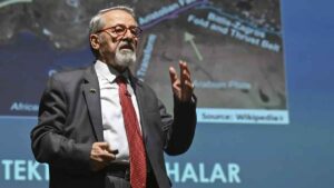 Prof. Dr. Naci Görür, Candaş Tolga Işık’ın programında İzmir için