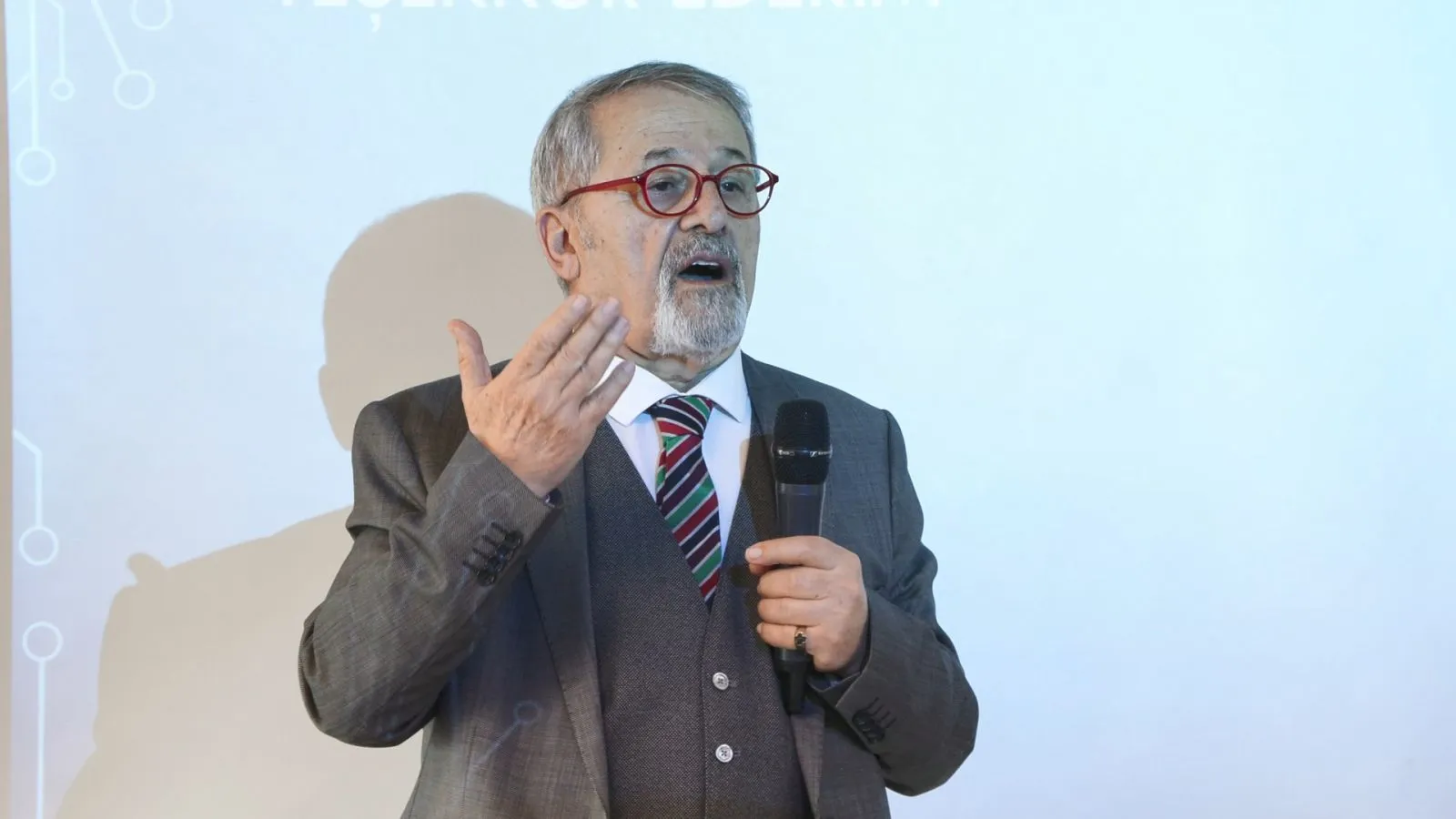 İzmir Büyükşehir Belediye Başkanı Tunç Soyer’in “Afetlere Hazır ve Dirençli