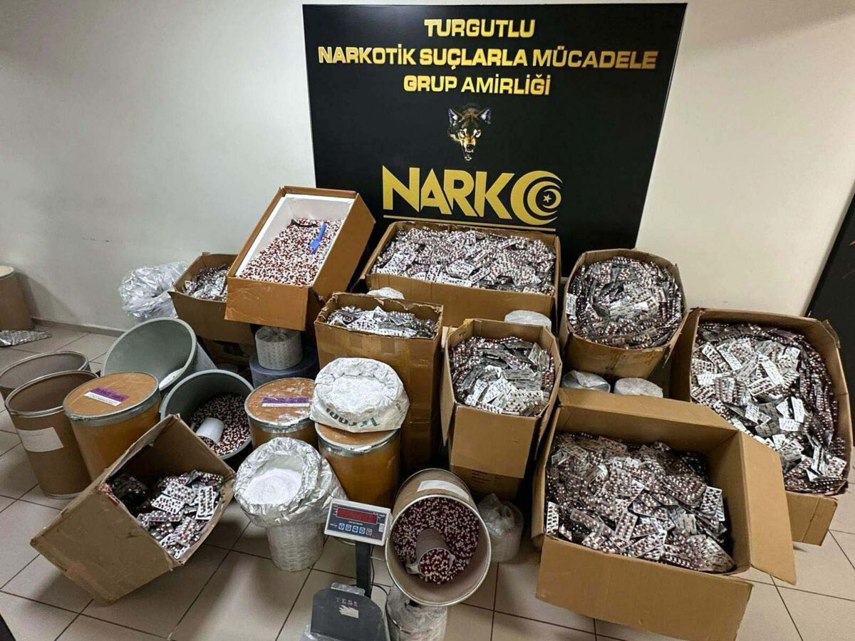 Turgutlu’da eski bir tavuk çiftliğinde uyuşturucu madde imal edildiğine dair