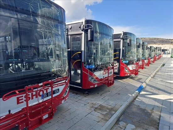 İzmir’de toplu ulaşıma 23 yeni otobüs… Soyer’den Cumartesi müjdesi