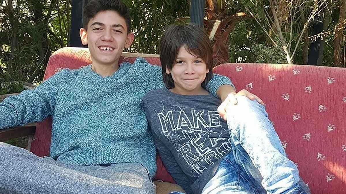 İzmir’in Karşıyaka ilçesinde, otomobilin skutere çarpmasıyla ağır yaralanan kardeşlerden Soykan Sönmez (16)