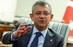 CHP Genel Başkanı Özgür Özel, Ankara’da yaptığı basın açıklamasında DEM