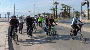 İzmir’de Bisikletli Destek Ekibi (BisiDestek) ekibi tarafından Kahramanmaraş merkezli depremde