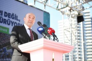 İzmir Büyükşehir Belediye Başkanı Tunç Soyer, Ege Mahallesi kentsel dönüşüm