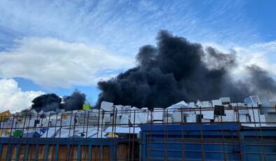 Manisa’da yangınlara sebep olan geri dönüşüm tesisi kapatıldı