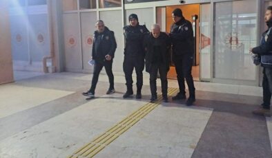 İzmir’deki operasyonda 73 yaşındaki torbacı yakalandı