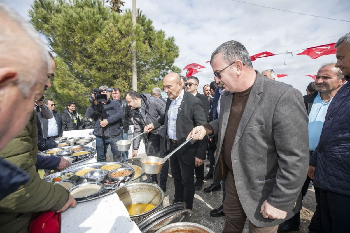 İzmir Büyükşehir Belediye Başkanı Tunç Soyer, Kınık Yayakent’te her yıl