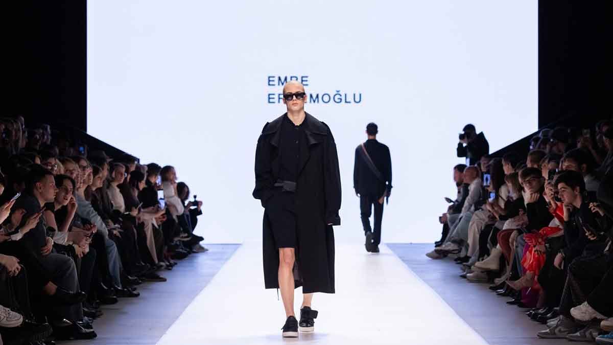 Moskova Fashion Week Sonbahar/Kış 2025 kapsamında gerçekleşen Emre Erdemoğlu defilesi Moskova’da iş,