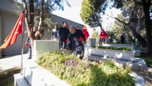 İzmir Büyükşehir Belediye Başkanı Tunç Soyer, 18 Mart Şehitleri Anma