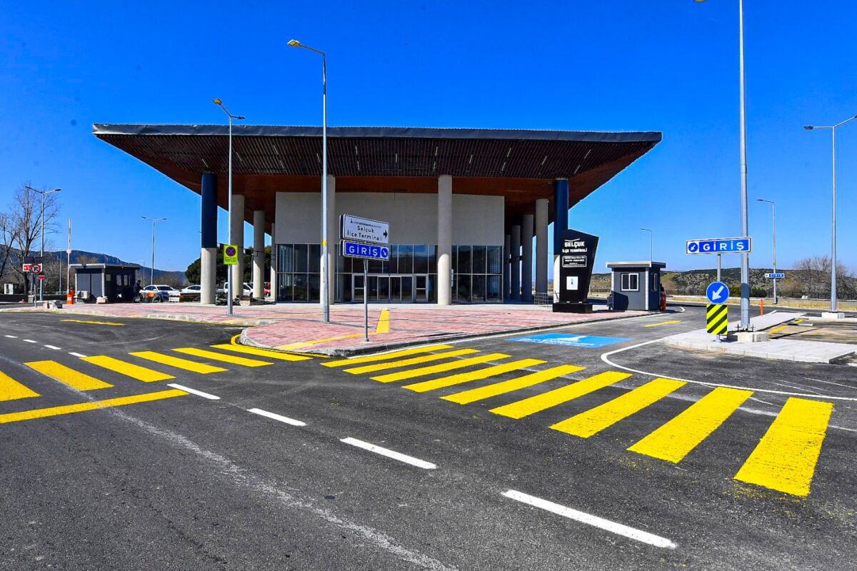 İzmir Büyükşehir Belediye Başkanı Tunç Soyer, İzmir Büyükşehir Belediyesi tarafından
