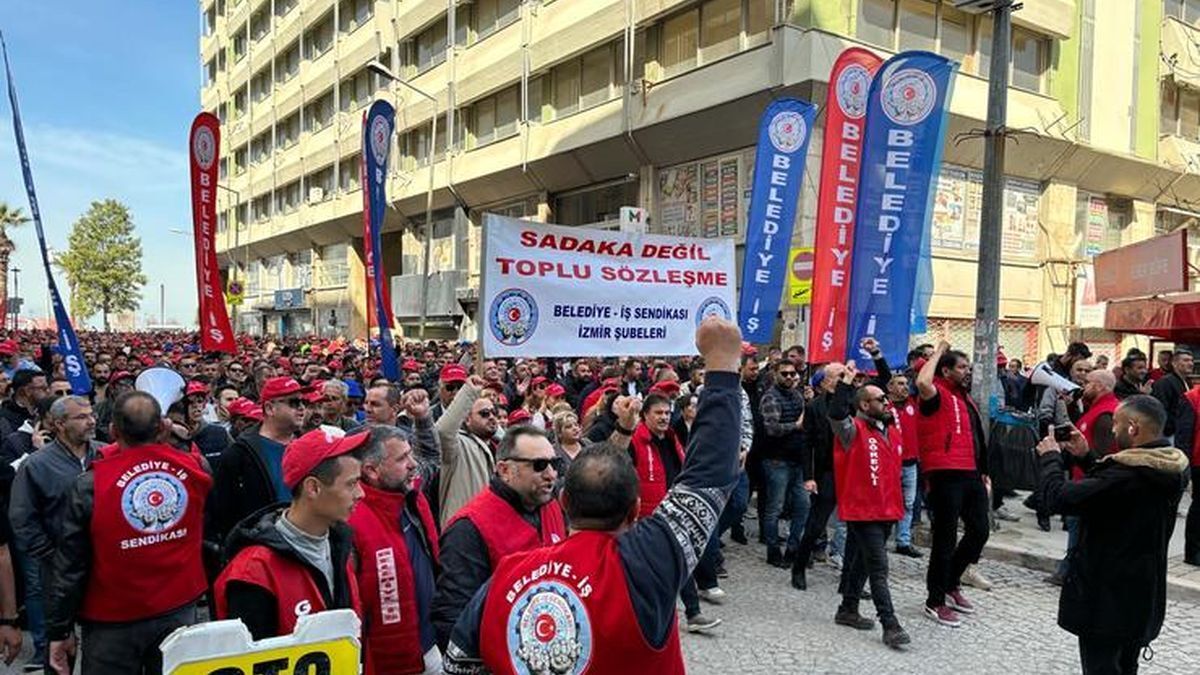 İzmir Büyükşehir Belediyesi’nde yaşanan toplu iş sözleşmesi krizi sona erdi.