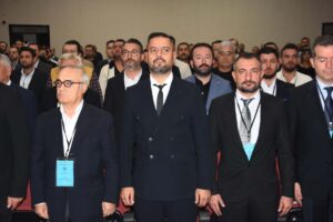 1’inci Lig’de küme düşmeye yaklaşan Altay’dan ara transfer döneminde Fransa