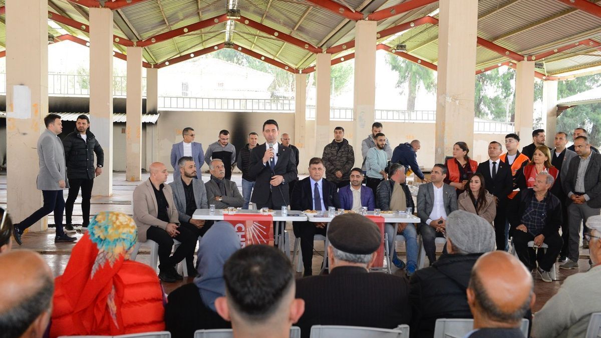 Cumhuriyet Halk Partisi (CHP) Bayraklı Belediye Başkan adayı İrfan Önal