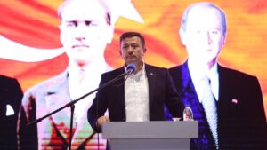 Hamza Dağ, gece gündüz demeden seçim çalışmalarına aralıksız bir şekilde