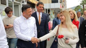 Hamza Dağ, 70 günü aşkındır sahada sürdürdüğü seçim çalışmasına aralıksız