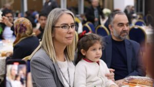 4 yaşındaki minik Ebrar Meryem Orhan bir an olsun yanından