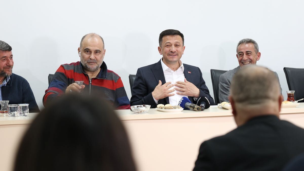 Hamza Dağ, ilk günden itibaren başladığı seçim çalışmalarına ara vermeden