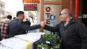 Hamza Dağ, seçim çalışmalarını aralıksız bir şekilde devam ediyor. Güne