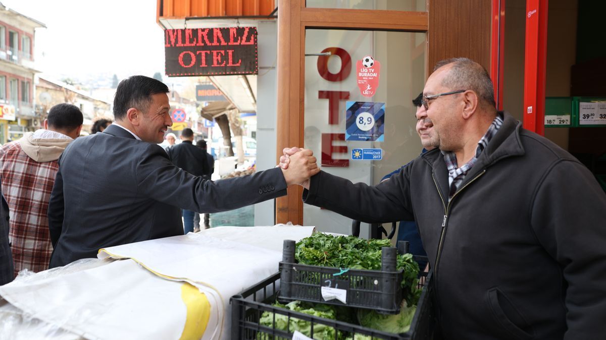 Hamza Dağ, seçim çalışmalarını aralıksız bir şekilde devam ediyor. Güne