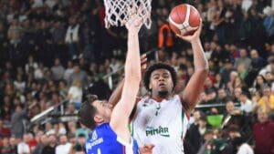 BASKETBOL Süper Ligi’nde Beşiktaş deplasmanındaki 115-66’lık mağlubiyetin hayal kırıklığını yaşayan